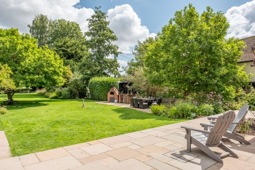 Spacious Garden with Lawn and Outdoor Furniture